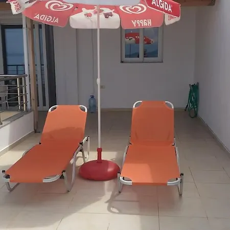 Summer Close To The - Ares 3 Apartment